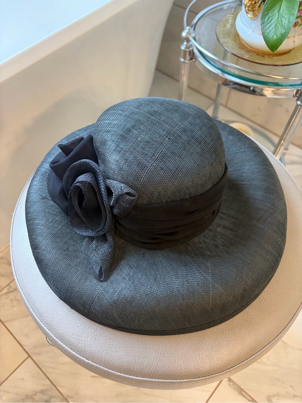 Vintage 90s Bloomingdale’s Black Wide Brim Straw Hat Made In Italy S